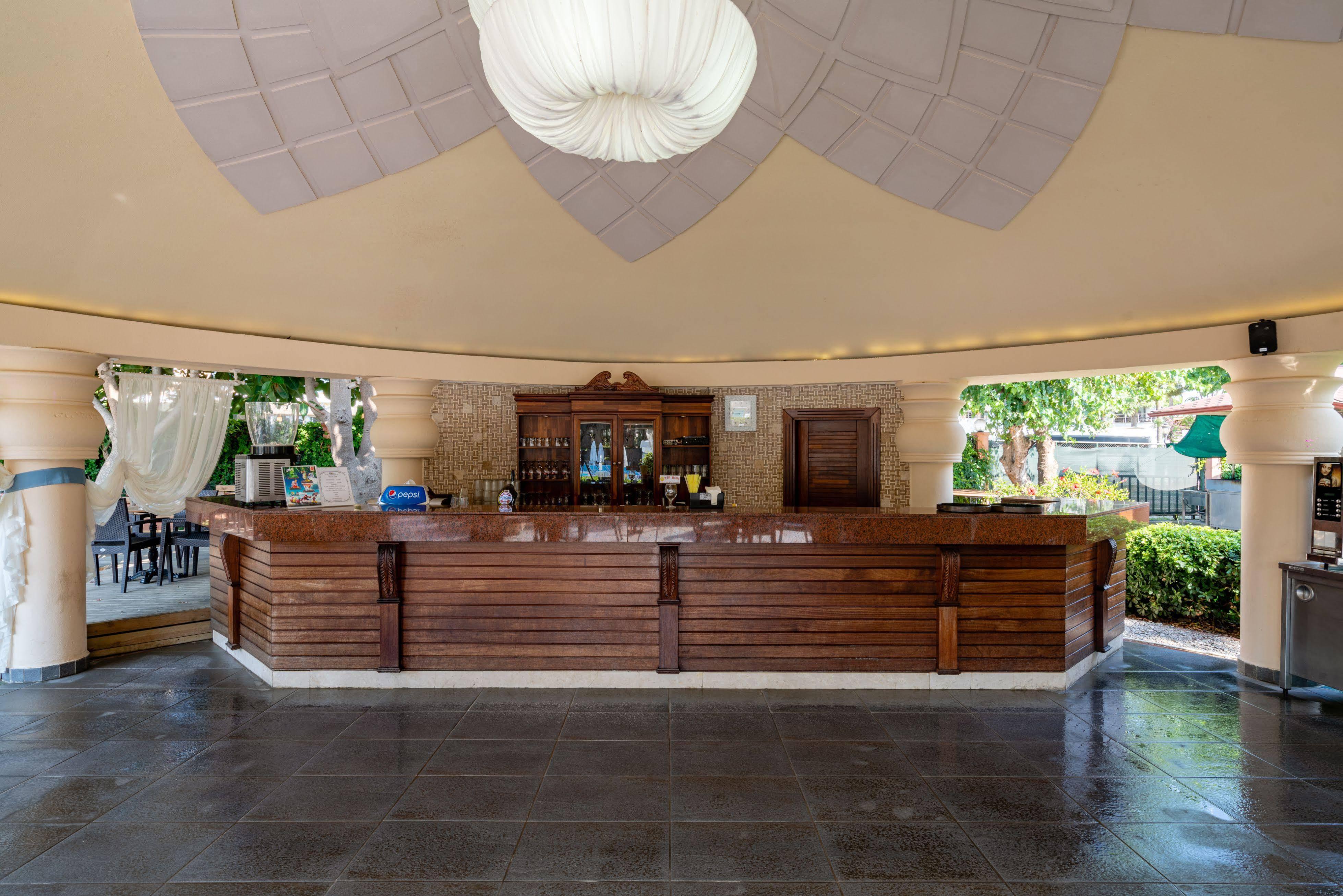 Palmeras Beach Hotel Payallar 外观 照片
